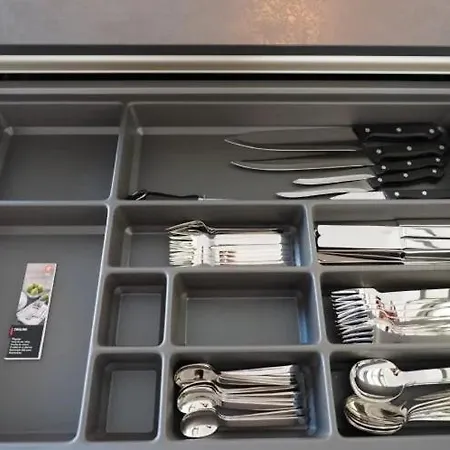 Moblierte, Exklusive 3-zimmer *